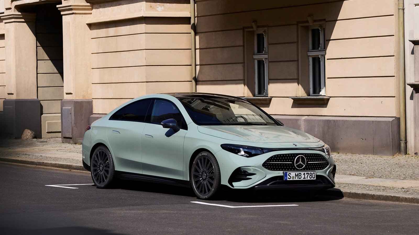状态：马赛地Mercedes Benz CLA